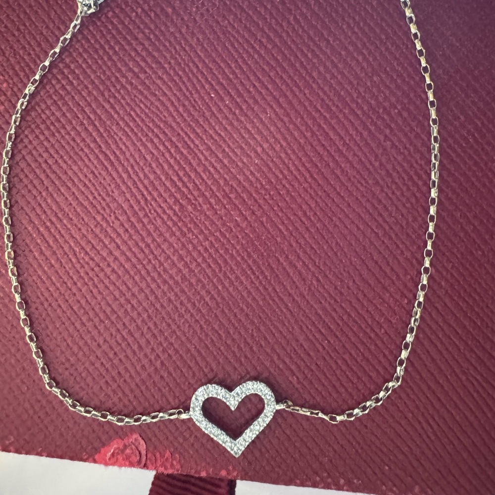 Effy Novelty 14K White Gold Diamond Heart Bracelet, 0.10 TCW - Picture 7 of 12